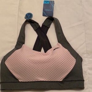 Brooks UpHold Crossback sports bra
